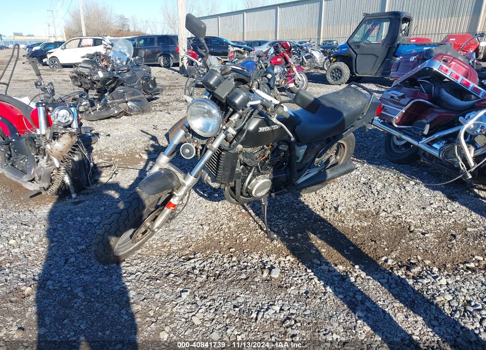 1984 HONDA VF700 S VIN: JH2RC2201EM003939