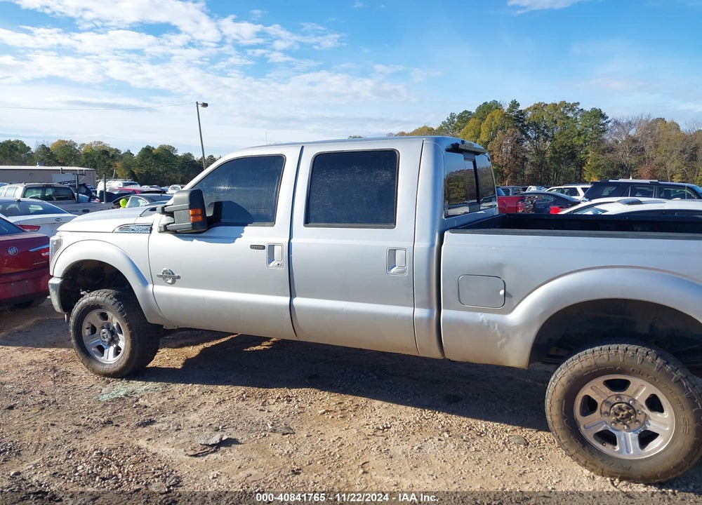 2011 FORD F-350 LARIAT VIN: 1FT8W3BT6BEC33395