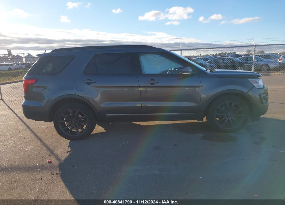 2017 FORD EXPLORER XLT VIN: 1FM5K8D81HGA00411