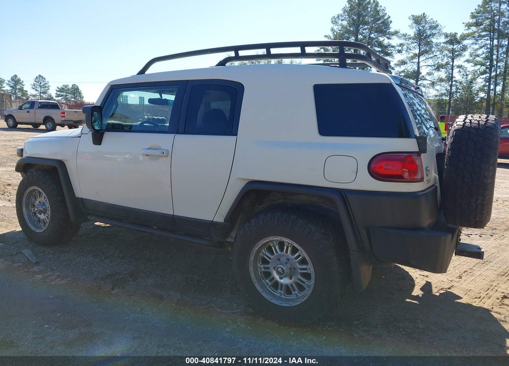 2008 TOYOTA FJ CRUISER VIN: JTEBU11F08K038930