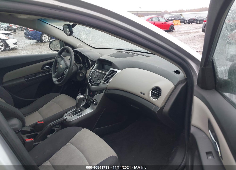 2015 CHEVROLET CRUZE LS AUTO VIN: 1G1PA5SG7F7177379