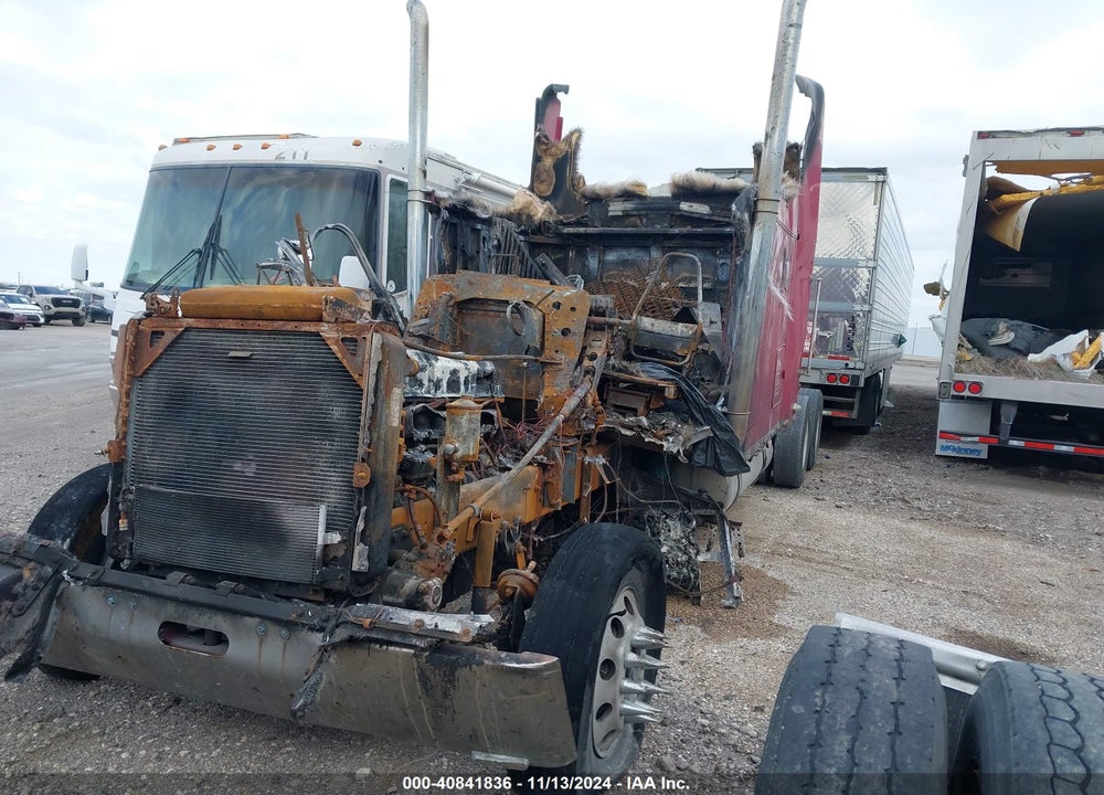 2001 FREIGHTLINER FLD FLD120 VIN: 1FUPUSZB41PG04058
