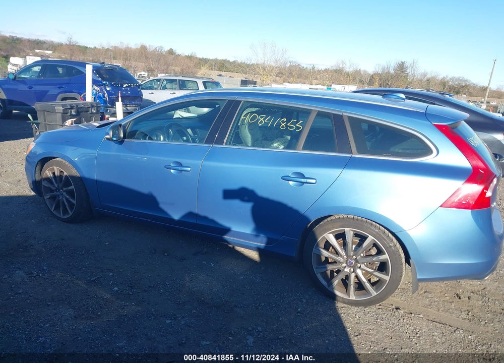 2015 VOLVO V60 T5 PREMIER PLUS VIN: YV140MEC0F1182534