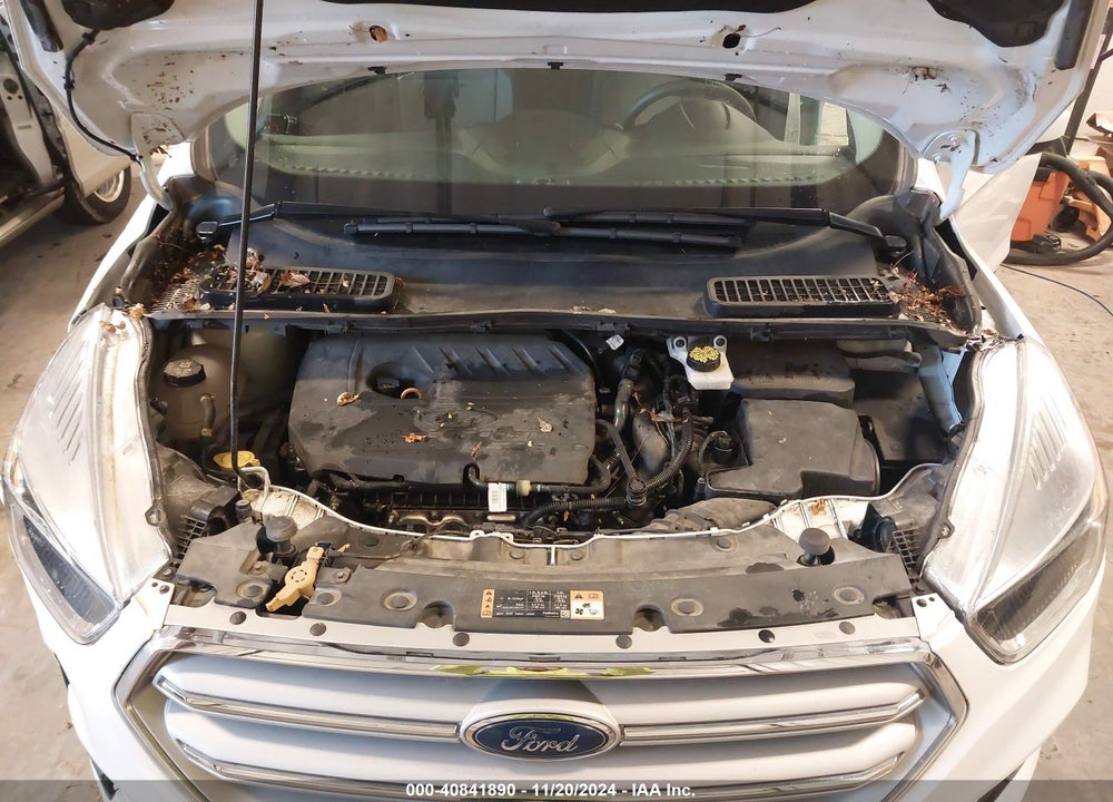 2018 FORD ESCAPE SE VIN: 1FMCU9GD5JUD08270