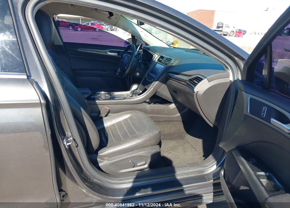 2015 FORD FUSION SE VIN: 3FA6P0HD9FR202962