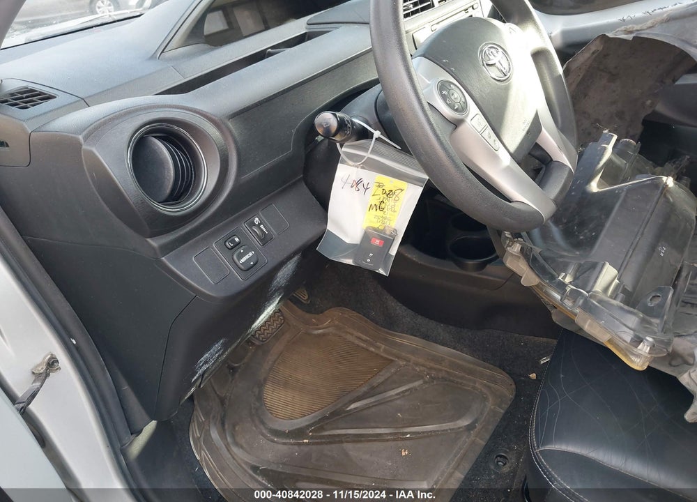 2012 TOYOTA PRIUS C FOUR VIN: JTDKDTB37C1012943