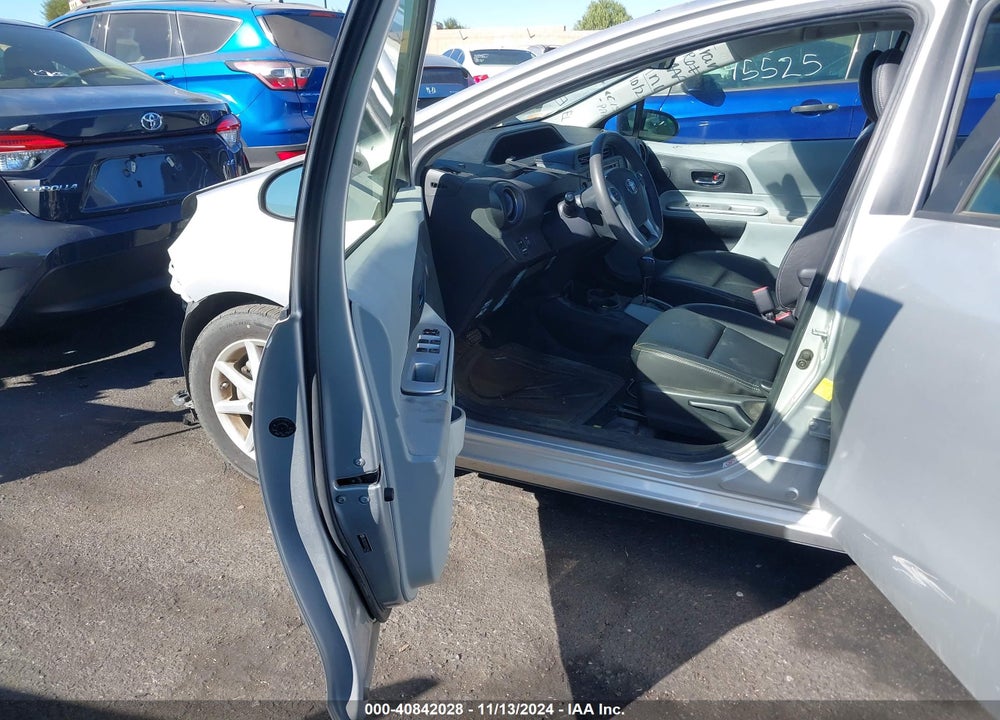 2012 TOYOTA PRIUS C FOUR VIN: JTDKDTB37C1012943