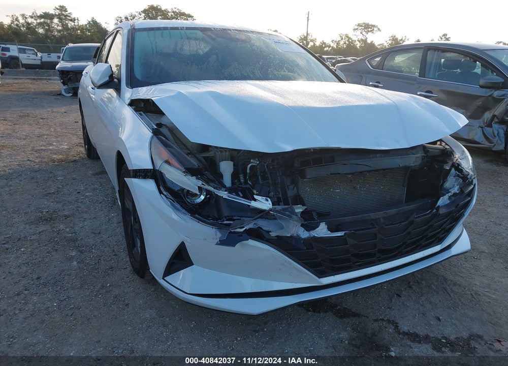 2022 HYUNDAI ELANTRA SEL VIN: 5NPLM4AG2NH059419