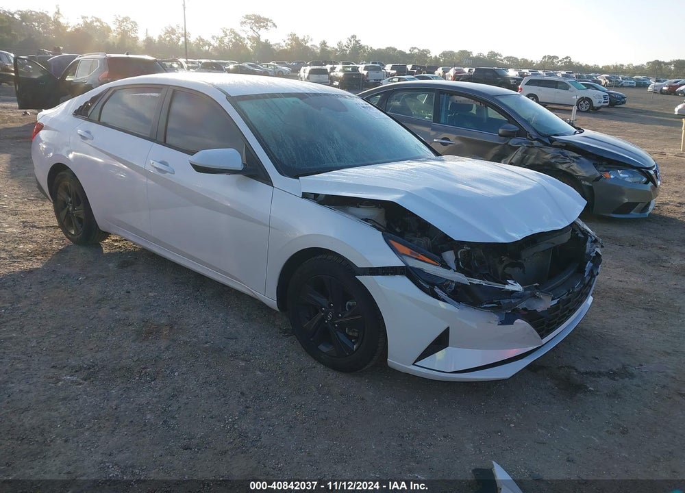 2022 HYUNDAI ELANTRA SEL VIN: 5NPLM4AG2NH059419