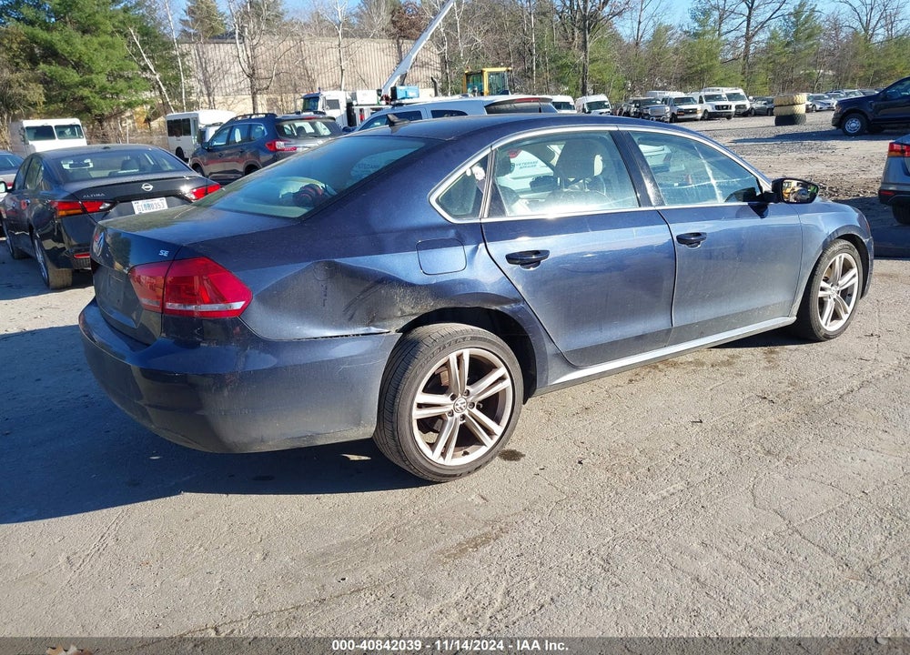 2014 VOLKSWAGEN PASSAT 2.5L SE VIN: 1VWBP7A35EC012752