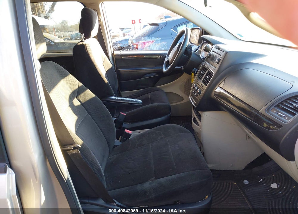 2013 DODGE GRAND CARAVAN SXT VIN: 2C4RDGCG9DR521680