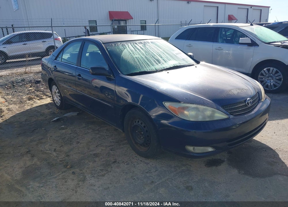 2003 TOYOTA CAMRY XLE VIN: 4T1BE30KX3U211518