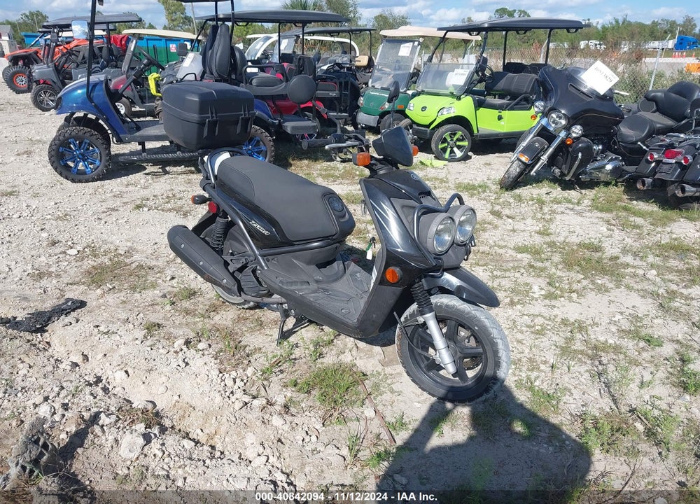 2011 YAMAHA YW125 VIN: RKRSE48Y6BA061757
