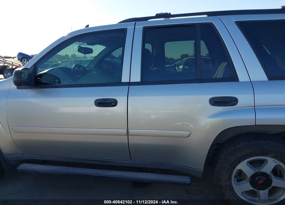 2006 CHEVROLET TRAILBLAZER LS VIN: 1GNDT13S262188598