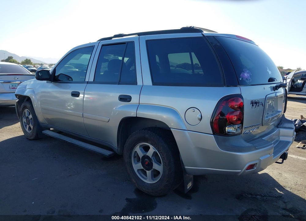 2006 CHEVROLET TRAILBLAZER LS VIN: 1GNDT13S262188598