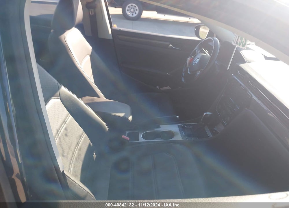 2020 VOLKSWAGEN PASSAT 2.0T R-LINE VIN: 1VWMA7A34LC021658