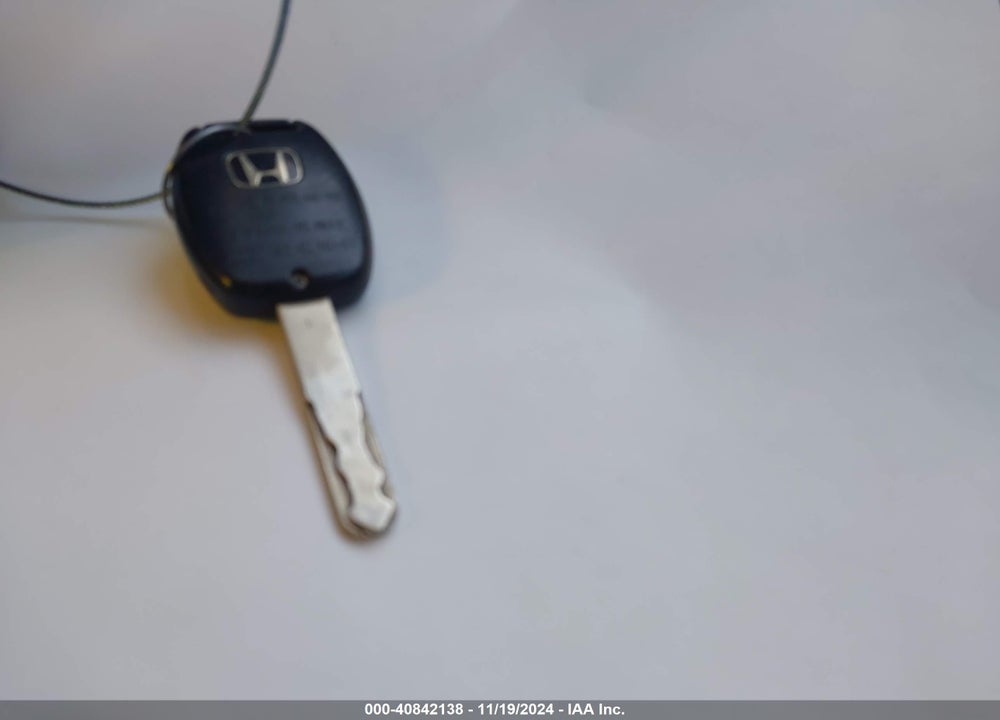 2010 HONDA INSIGHT EX VIN: JHMZE2H75AS027835