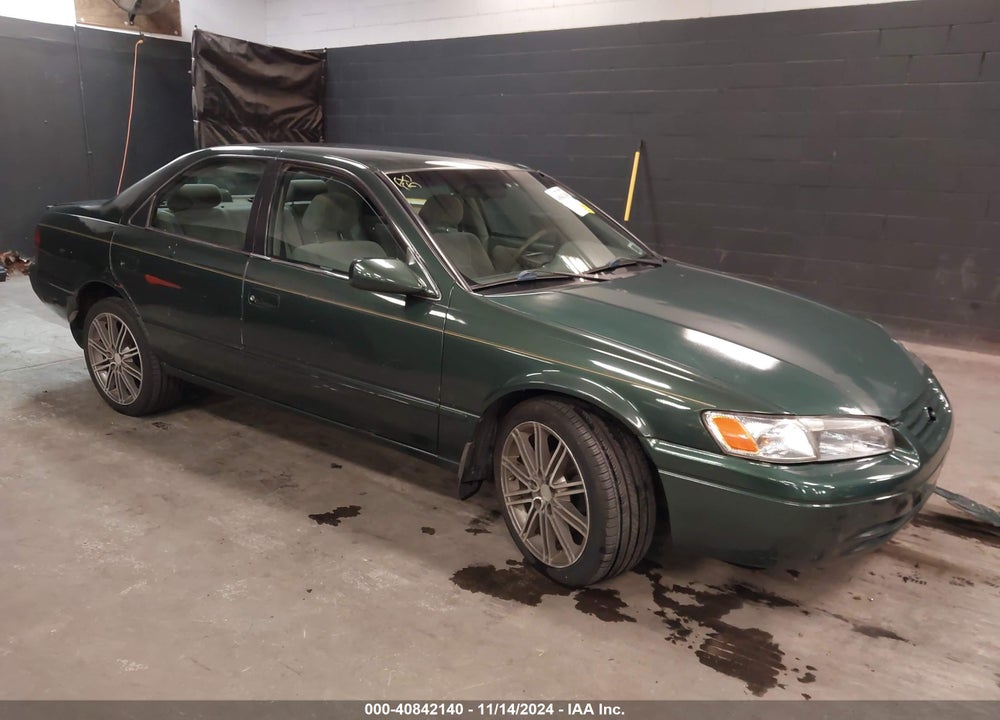 1999 TOYOTA CAMRY LE VIN: 4T1BG22K6XU915643