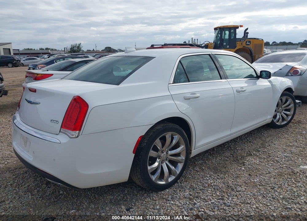 2018 CHRYSLER 300 VIN: 2C3CCAAG2JH256227