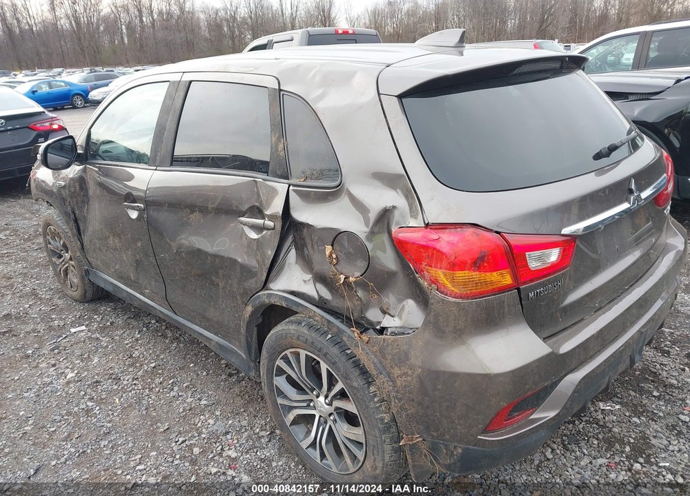 2018 MITSUBISHI OUTLANDER SPORT 2.0 ES VIN: JA4AP3AU1JZ000910