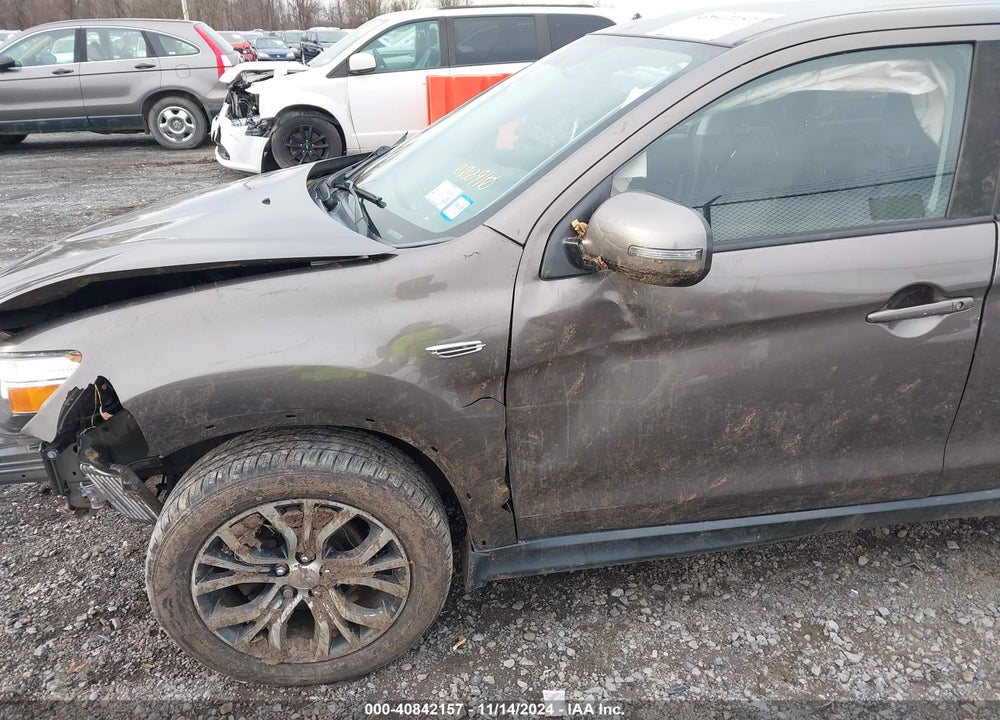 2018 MITSUBISHI OUTLANDER SPORT 2.0 ES VIN: JA4AP3AU1JZ000910
