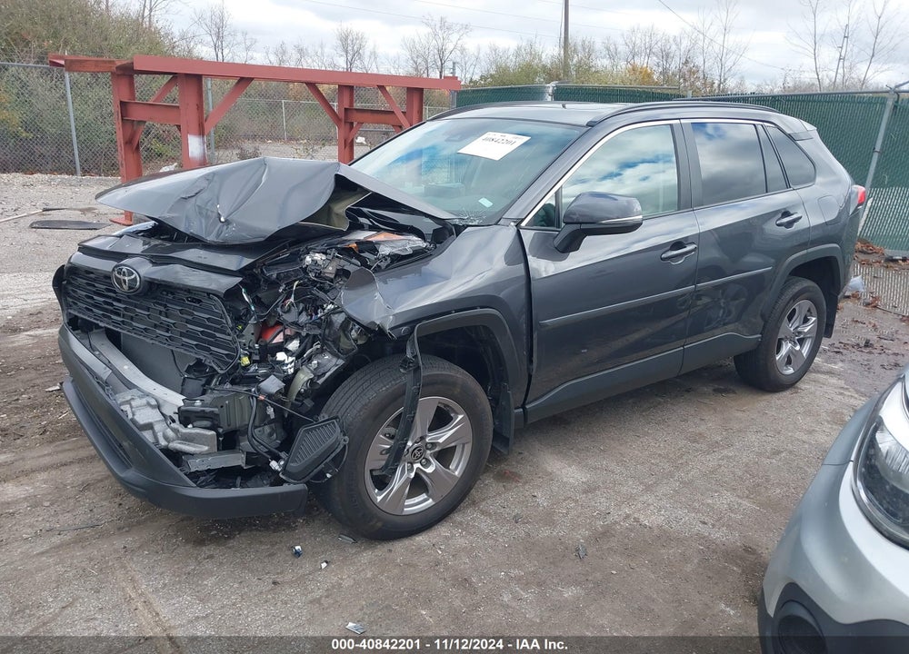 2023 TOYOTA RAV4 XLE VIN: 2T3P1RFV7PW352226