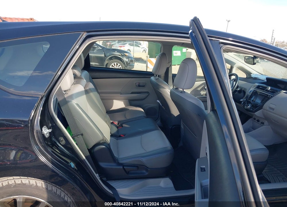 2015 TOYOTA PRIUS V FIVE VIN: JTDZN3EU5FJ025386