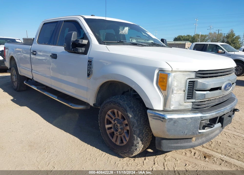 2017 FORD SUPER DUTY F-250 SRW XLT VIN: 1FT7W2B60HED84581