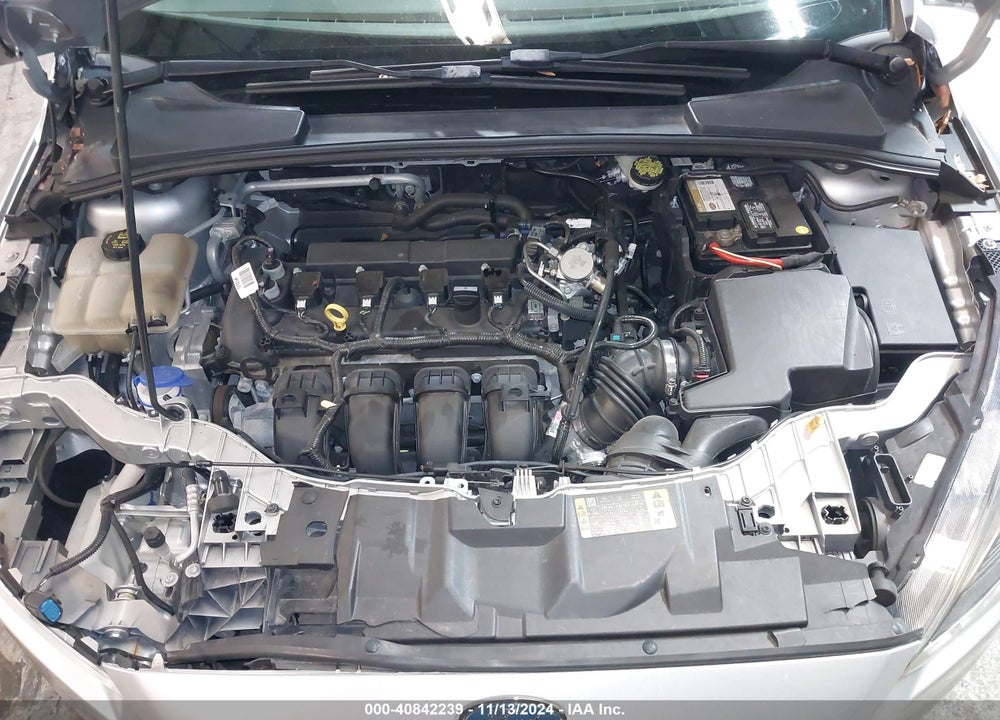 2015 FORD FOCUS SE VIN: 1FADP3K25FL247735
