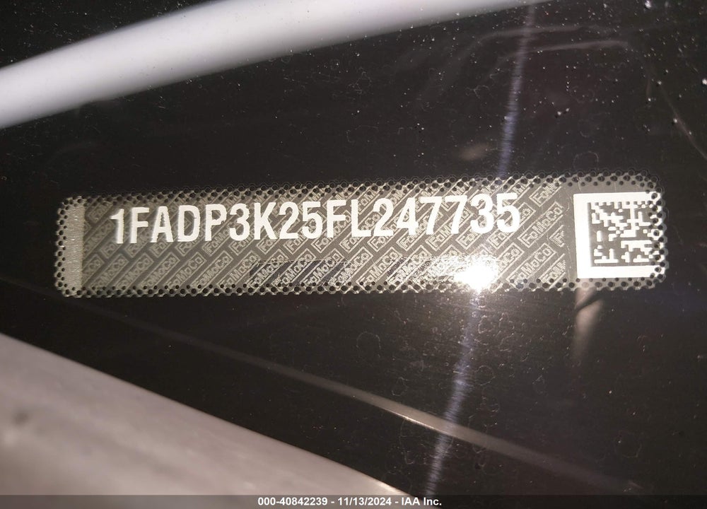 2015 FORD FOCUS SE VIN: 1FADP3K25FL247735