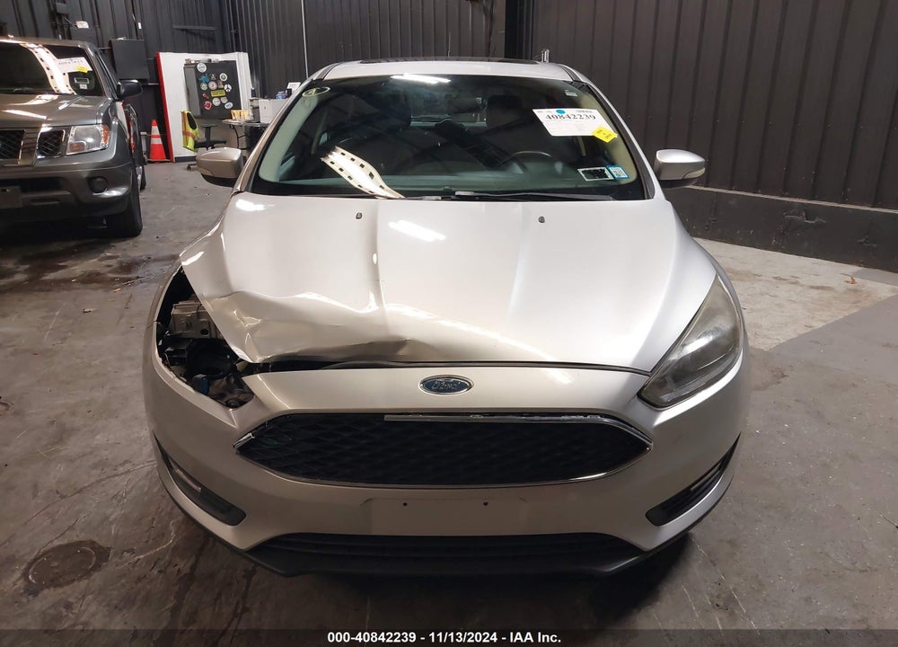 2015 FORD FOCUS SE VIN: 1FADP3K25FL247735