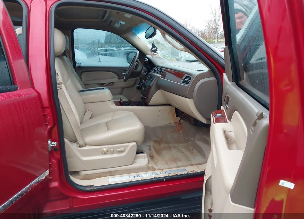 2013 CHEVROLET TAHOE LTZ VIN: 1GNSKCE03DR136791