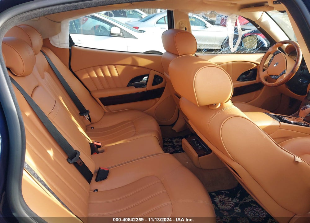 2009 MASERATI QUATTROPORTE VIN: ZAMFK39A390043855