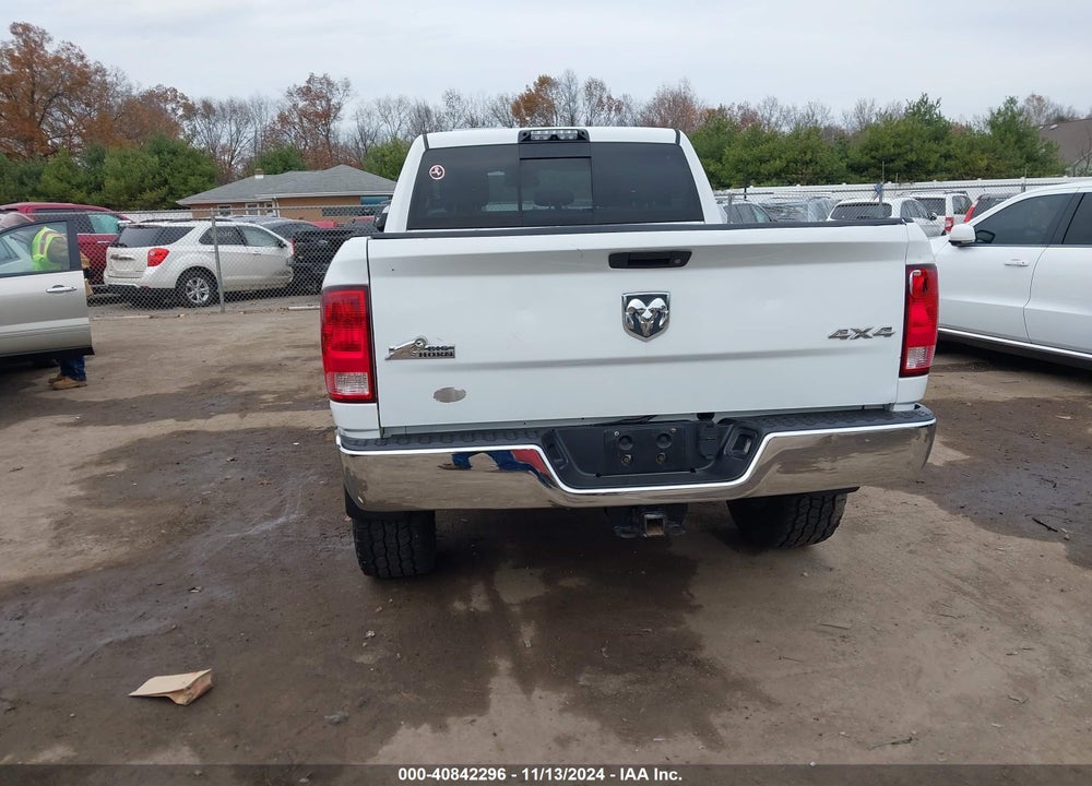 2014 RAM 2500 BIG HORN VIN: 3C6UR5DL5EG110318