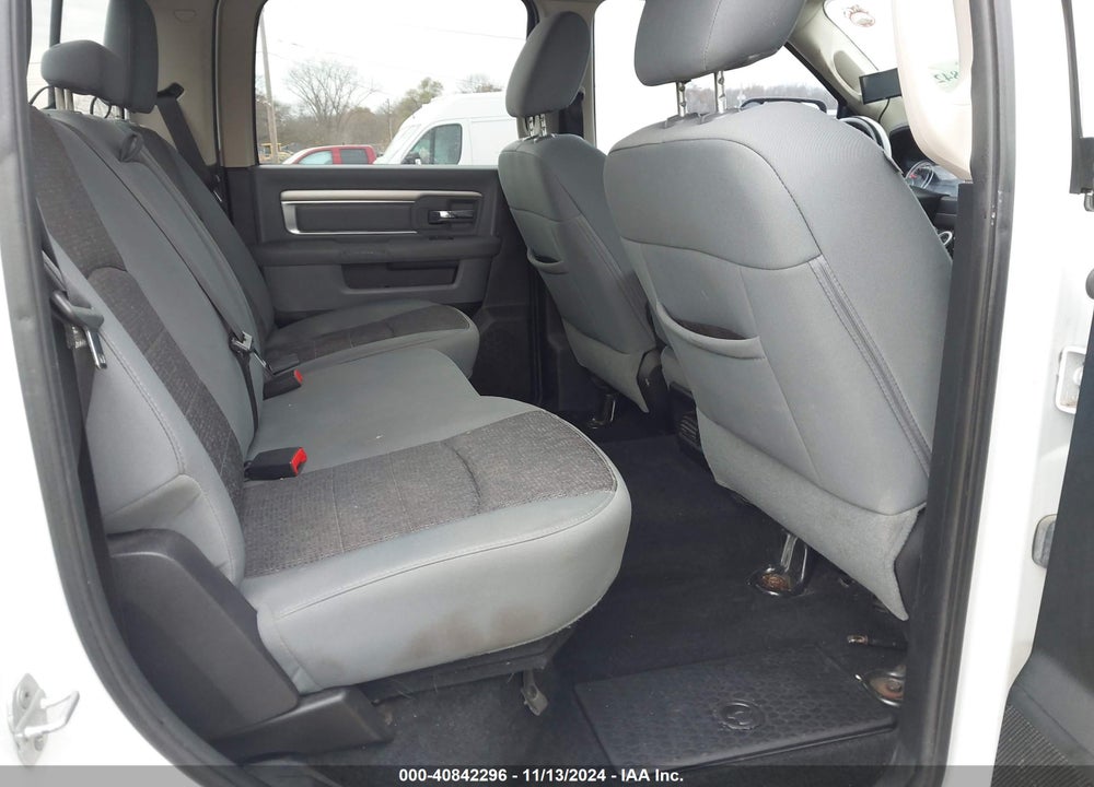 2014 RAM 2500 BIG HORN VIN: 3C6UR5DL5EG110318