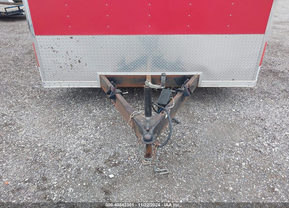2005 VINTAGE TRAILERS INC 8.5X24 ENCLOSED CARG VIN: 5BWUV242651000285