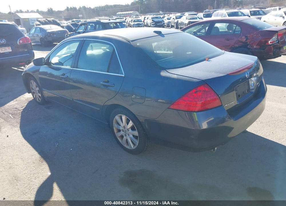 2007 HONDA ACCORD 3.0 EX VIN: 1HGCM66517A074220