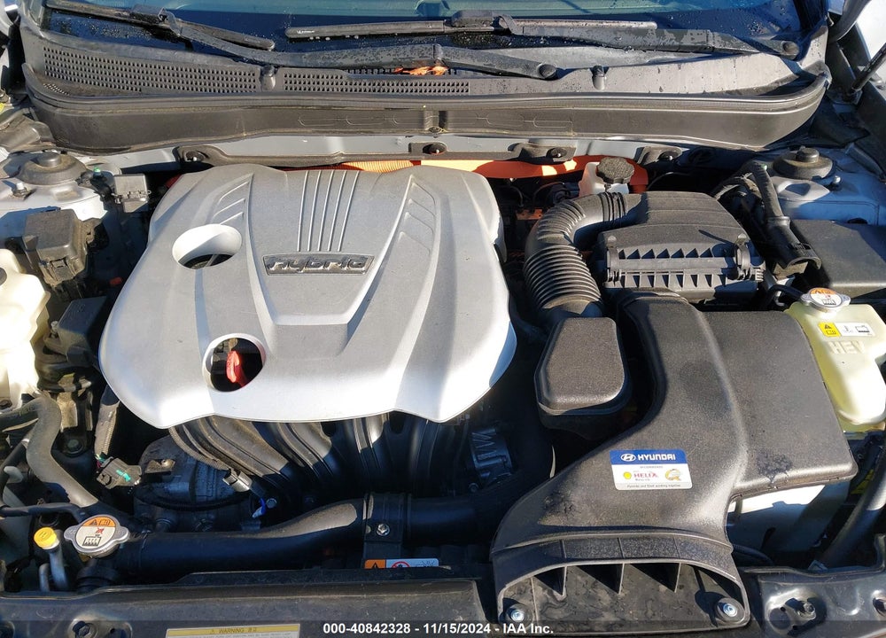2015 HYUNDAI SONATA HYBRID VIN: KMHEC4A41FA119986