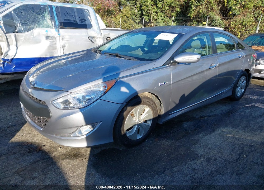 2015 HYUNDAI SONATA HYBRID VIN: KMHEC4A41FA119986