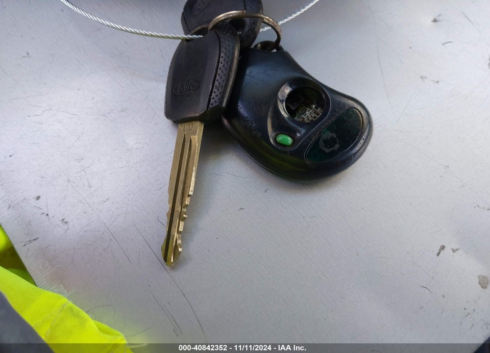 2006 KIA SPORTAGE LX VIN: KNDJF724067182925