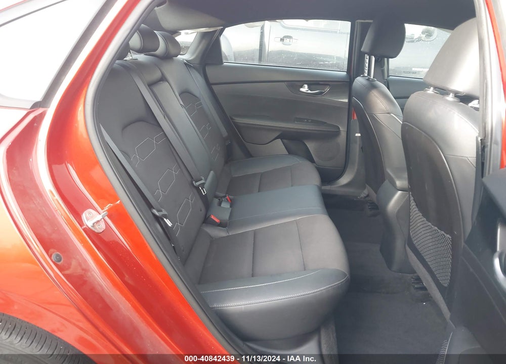 2021 KIA FORTE GT LINE VIN: 3KPF34AD1ME401063