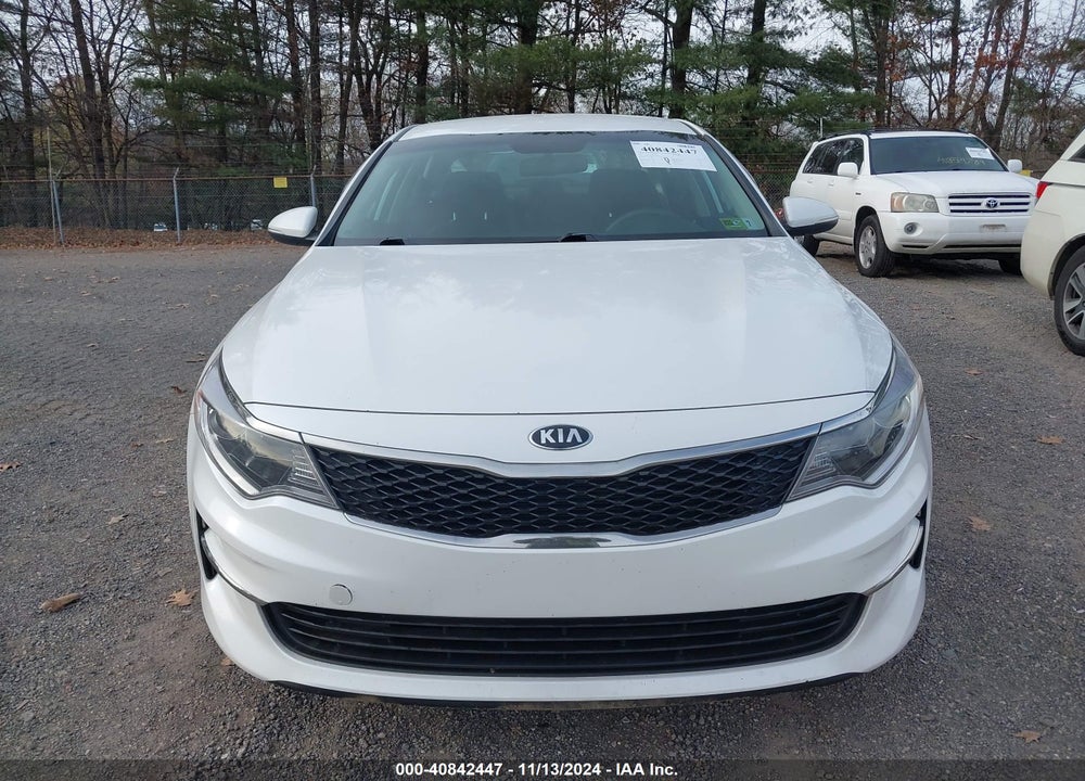 2018 KIA OPTIMA LX VIN: KNAGT4L38J5235671