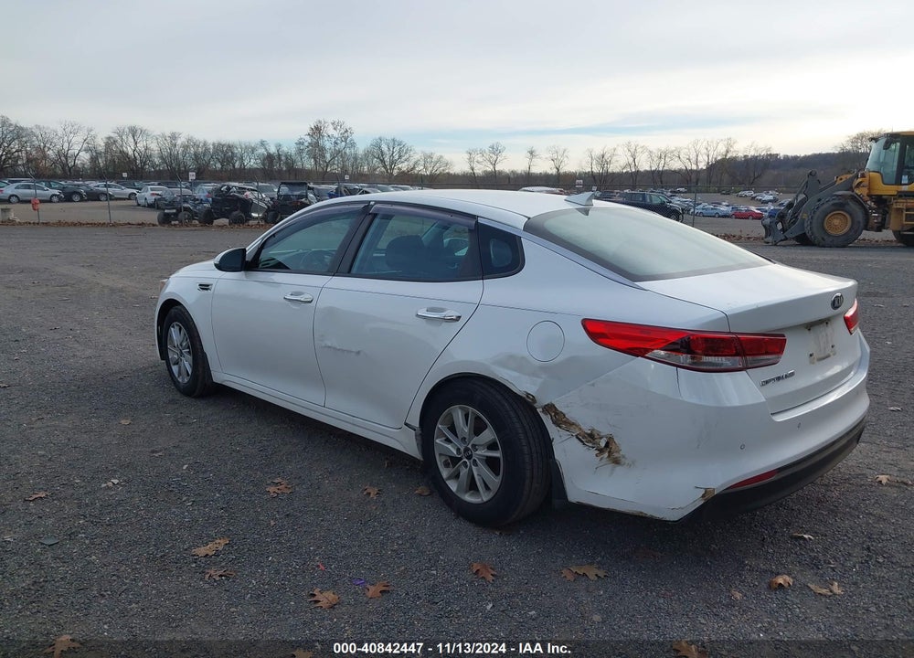 2018 KIA OPTIMA LX VIN: KNAGT4L38J5235671