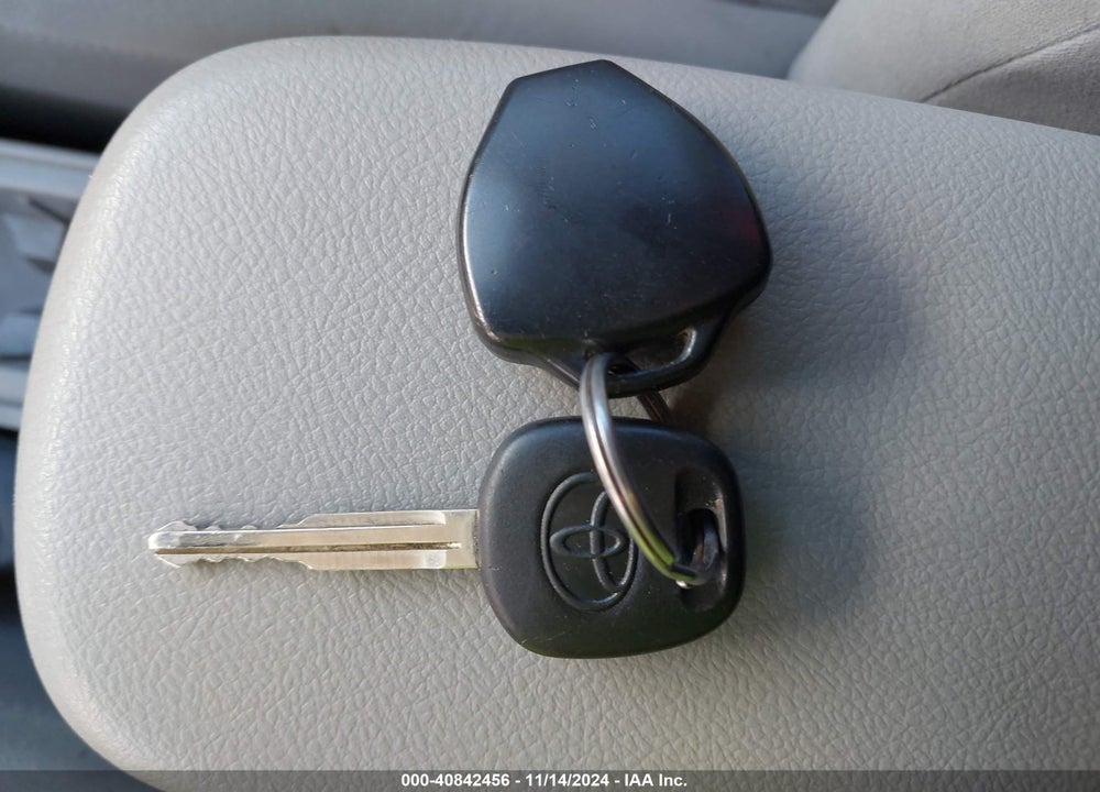 2010 TOYOTA COROLLA LE VIN: 1NXBU4EE2AZ335243