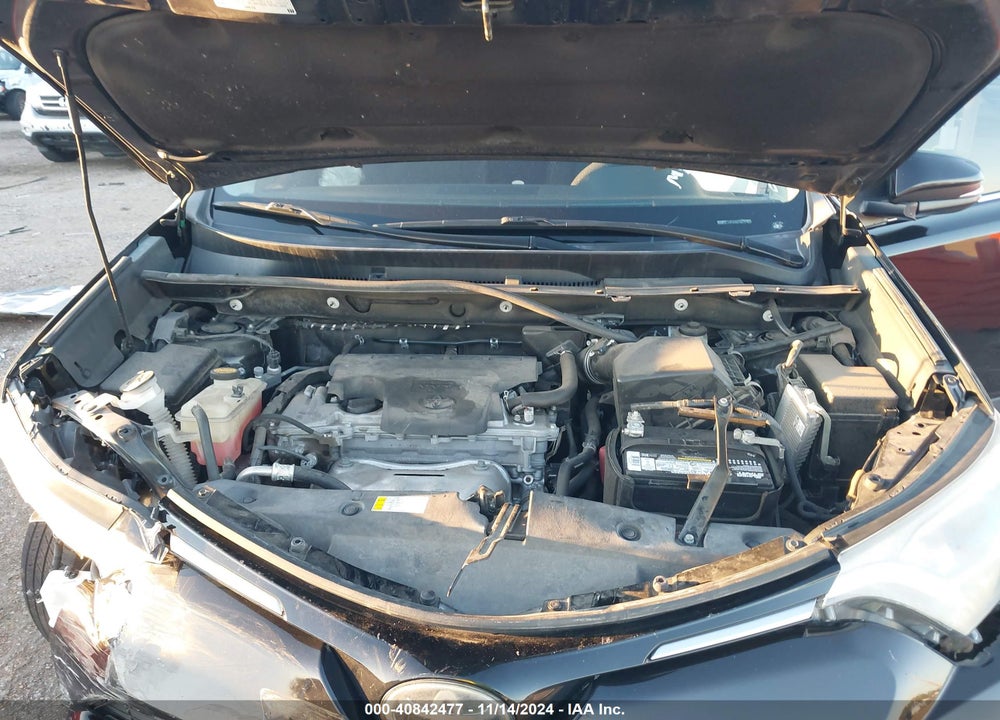 2018 TOYOTA RAV4 VIN: 2T3RFREV2JW762306