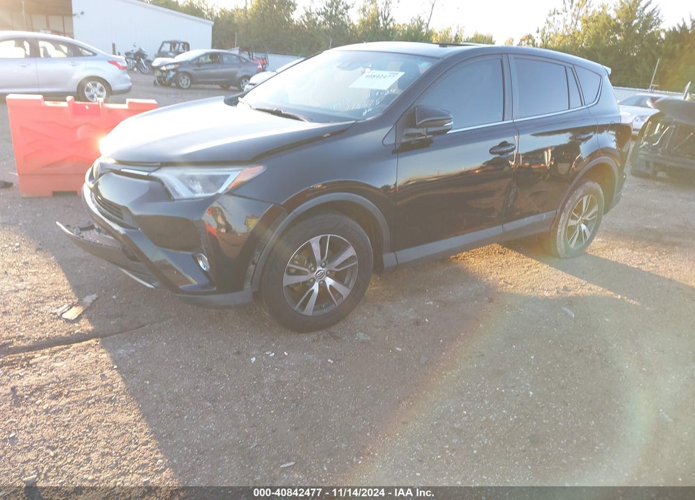 2018 TOYOTA RAV4 VIN: 2T3RFREV2JW762306