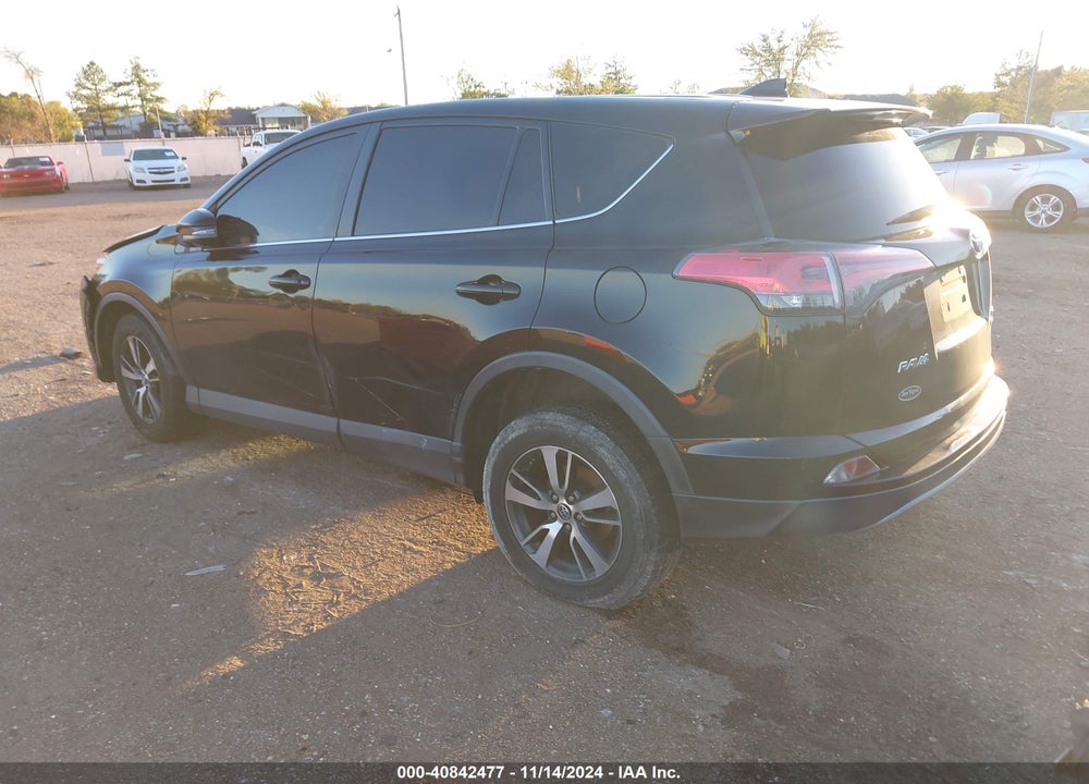 2018 TOYOTA RAV4 VIN: 2T3RFREV2JW762306