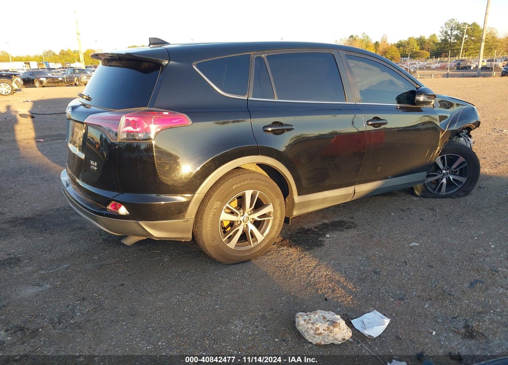 2018 TOYOTA RAV4 VIN: 2T3RFREV2JW762306