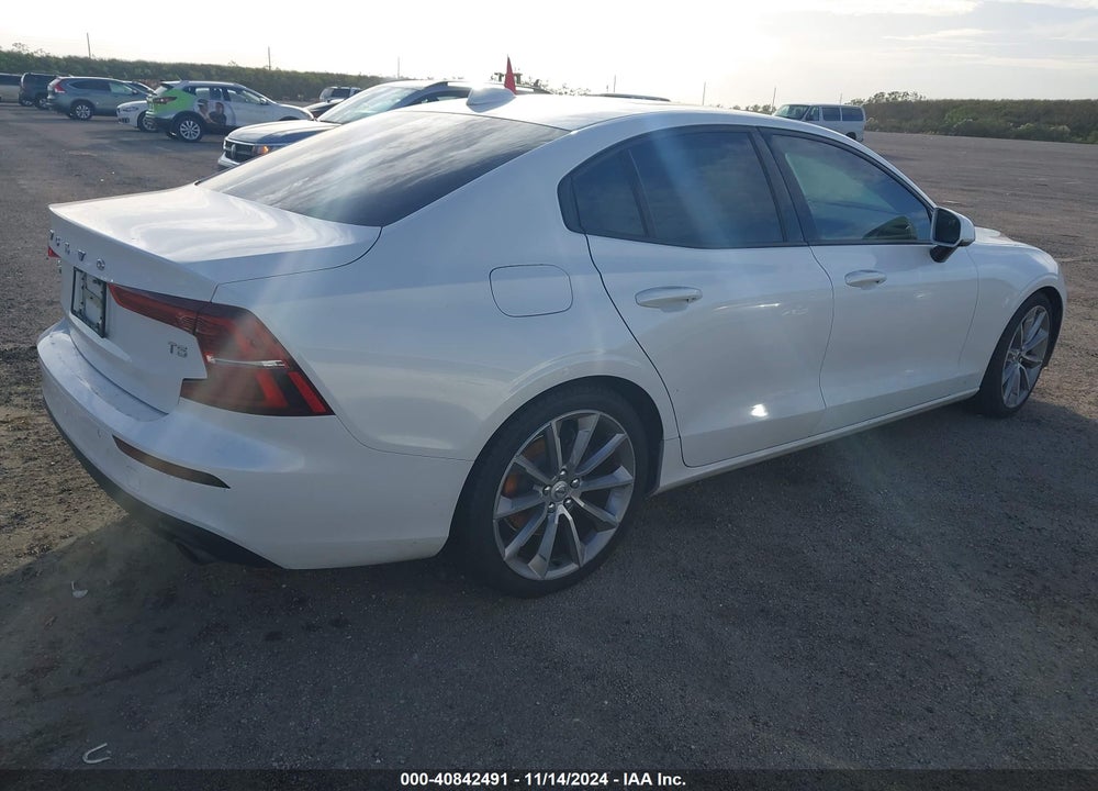 2020 VOLVO S60 T5 MOMENTUM VIN: 7JR102FK4LG030981