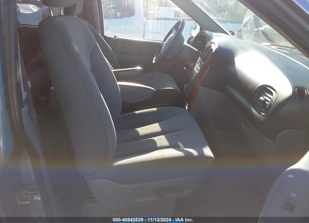 2006 CHRYSLER TOWN & COUNTRY VIN: 1A4GP45R36B533248
